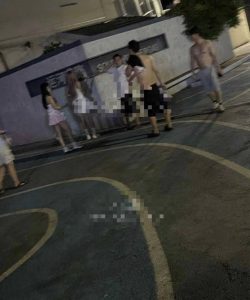 #无锡
早就听说港下很有名，最近无锡不景气，和小兄弟两个人从苏州出发，路程1小时，到了之后地方还是挺大的直接导航港下农贸市场，那-圈都是，年龄普遍偏大，喜欢少妇的有福了，个别还不错，先体验了第一家的小个子， 胸罩不给脱伸进去摸，年龄比较轻服务态度一般，墙上有一个计时器10分钟，还别有新意，到了5分钟会滴滴滴的响，提醒你该加速了，最后找了一个少妇，那个空的图片里面，体验满分，服务满分很不错，还是很推荐的，穿着黄色连衣裙，颜值也还可以，年纪稍微大了一点点，但是皮肤很有弹性，满意而归，总体颜值，一般年龄偏大， 抱着玩玩的心态来还是可以的，扫街好地方，逛得很过瘾,高质量的很少。-找JiPo