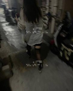 #绍兴
柯桥江门农贸市场那条夜宵街旁边，走到竹园童村，到了那条街旁边有很多骑着电动车的人很明显会主动招揽你，也可以主动问路边站着或者坐在电动车上面的人。-找JiPo