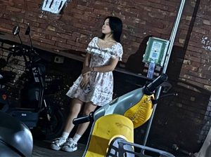 #佛山
 
滘中这片老牌点位，存在已久，十几个点位分布集中，一进片区就能一眼望见，整体氛围年轻，节奏直白干脆，只是近期人气回落，远不如从前热闹活跃。-找JiPo