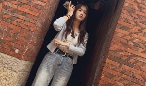 #合肥
逛了石门路一带，从金寨路祁门路一路走到老街区。熟悉的地方还在，只是比从前安静些，拐进小巷，市井烟火又慢慢热闹起来，老城区走走停停，处处都是生活气息。-找JiPo