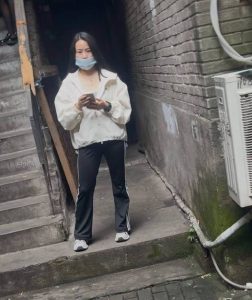 #武汉
 
市里面越来越少了，这段时间荣华街顶风开，全部是直接站在路边店的，2张出头，都是嫂子。-找JiPo