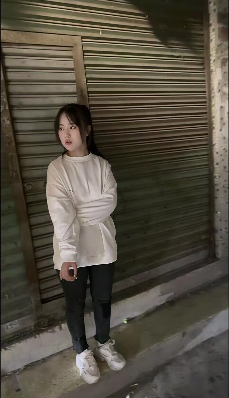 #厦门
 
#站街
厦门后埔社一带，从九义健康会所往鑫福多超市方向的那条街，建议晚上9点以后过去，10点左右会有人出现。她们多是兼职，不是每天都出没，通常在街上四处走动，主动询问你是否想找乐子，不会固定待在某处。沿街走一趟，能遇到两三个。我挑了个还不错的就去了，服务一般般，但态度挺配合，-找JiPo