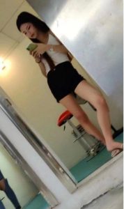 #天津
 
#站街
静海四个地方,目前应该是开着的各位狼友,仔细观看,量力而行,谨慎出击。1.东兴道(东方红路至团静路段)足疗店模式,张口就是300。目测年龄30+。有兴趣可以去看看。足疗店的招牌,门头不小,一条街概6家。如果是非过年时间应该很多2.南纬二路(工农大街至胜利大街路段)足疗店模式,不过是小足疗店,口200。目测年龄35+。有胖胖可能30+。大概5家左右。3.工农大街(毗邻“2”的位置,南纬一路至南纬三路段)足疗店模式,小粉灯和小黄灯,大概5家左右。年龄30+。中等身材,有一家不错,不过也是身材,模样就那意思。4.联盟大街(北纬三路至北纬二路段)有3家,目测35+,有一个化妆还凑合,身材还可以,门口挂着粉色桃心灯的还能看,另外两个一般。综上所述,没必要特意跑一趟,反正,静海我看到的这几个都是年龄偏大的。35左右妇女级别,有喜欢这种的可以去看看,溜溜吧。-找JiPo