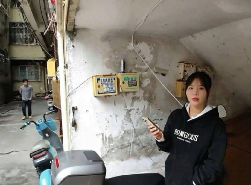 #廊坊
 
#站街
廊坊香河东南街巷子
东南街巷子里,口和大,最近挺多站街得,年轻的挺多,找了一个,口和大200,真紧没水-找JiPo