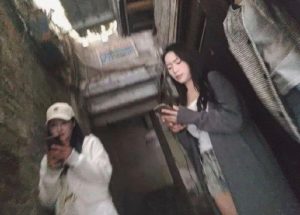 #宁波
 
#站街
宁波洪塘老街年轻大奶妹
白天十二点左右正好忙完事经过那里进弄堂里面,边上有好多电驴兄弟在转,一进去运气不错,边上站着个二十来岁的丰满小妹,胸大,个不高,马上进房间-找JiPo