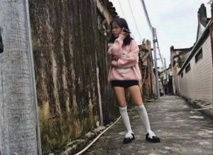 #惠州
 
#站街
惠州惠城区另外一条街kc
导航陈江德政街,下午3-4点左右过去,这里零零散散的,慢慢找有嫩妹哦,老地方了只能白天去,十个左右,晚上8点去就没有了,一定要白天去,价格2,服务还不错-找JiPo