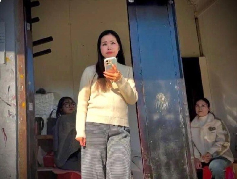 #无锡
 
#站街
无锡狠狠出击
广宾路民丰里小区对面有两家,经常换人,不过一般都在2030左右,简单炮房,150大50口,有走过路过或者住附近的可以来溜溜-找JiPo