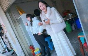 #重庆
 
#站街
南坪重庆转转楼初体验
久闻转转楼大名,今天终于体验了平均价60,个别的80,大部分戴套,有些可以不带套,找了一个少妇就找了,进屋口加做,体验尚可,适合手头不宽裕的兄弟,卸货不错-找JiPo