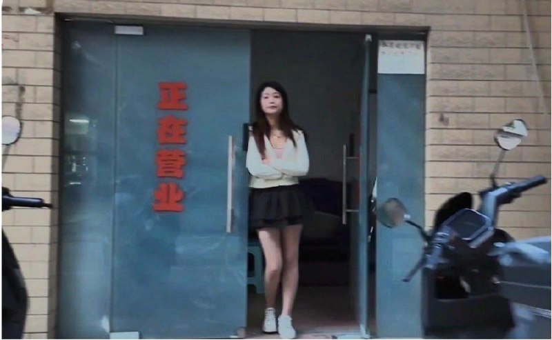 #太仓
 
#站街
苏州太仓站街体验
天妃宫周边新华街，大概有10几个，不过质量一般般和关帝庙差不多吧，不过在收费区找了一个不错的少妇，快餐还要什么自行车-找JiPo
