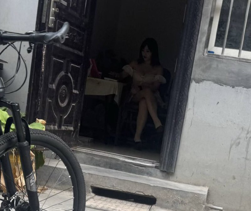 #重庆
 
#站街
 
#扫街
壁山石堡街,围绕几条街逛了一圈没发现更好的，那就她了，200,二十分钟，也不催也没什么反应。-找JiPo