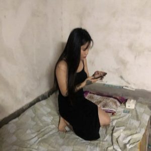 #苏州
 
#站街
 
就在巴城老街附近，景城浴场后面的巷子里，有一群站街，姿色也就一般般，可以泻火，150直接做，200带口-找JiPo