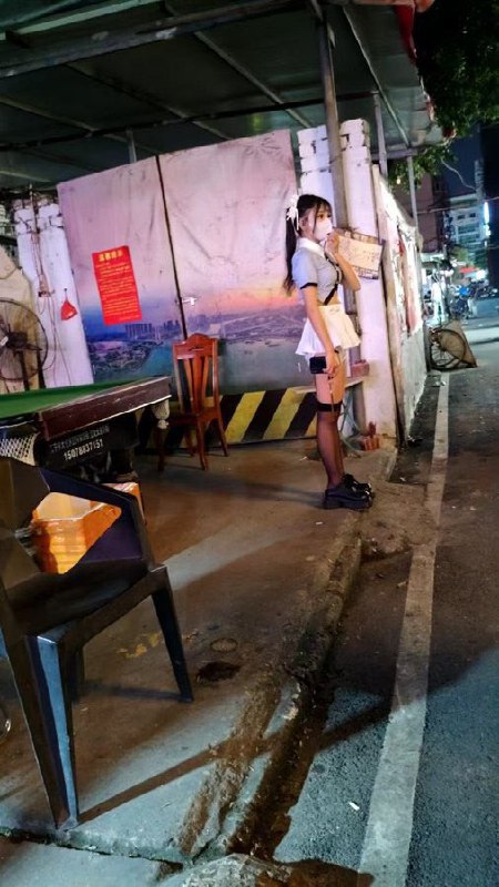 #江苏
 
#苏州
 
#扫街
 
#站街
 
武进区古方路南100米湖塘花园新村小区里，昨天去的一片都是。站街女很多的，还有年轻的，有个20的，刚来没几天。-找JiPo