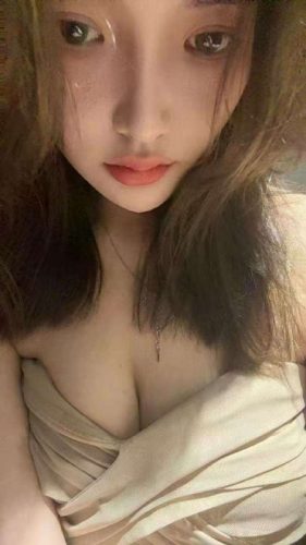 白云舌吻女郎00后新人下海-小月月-找JiPo