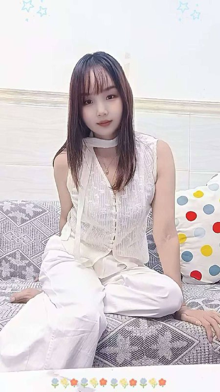 白云刚刚下海–小魔女-找JiPo