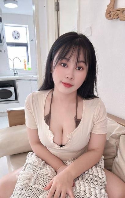 #湖北 #武汉 #水多 光谷妹胸大水多 400-找JiPo
