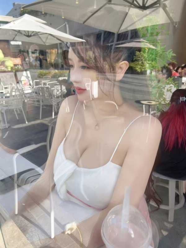 #罗湖 #深圳 艺名：罗湖巨乳翘臀红牌小妖精-找JiPo