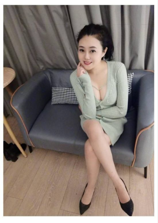 #龙岗 #深圳 龙岗重庆大奶御姐–小艺-找JiPo