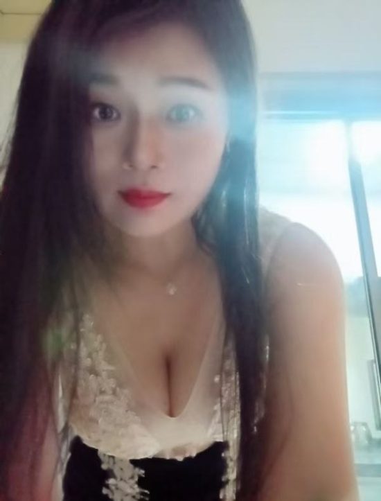 #深圳楼凤 #罗湖区 罗湖性感风骚莞式服务-乐乐(热)-找JiPo