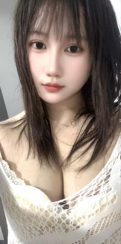宝安大波莞式服务-彩儿-找JiPo