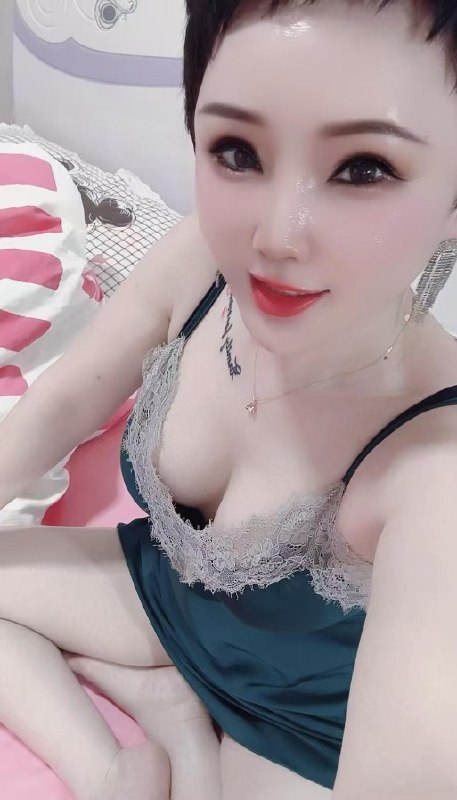 #山东 #烟台 #少妇 #女神 #性感 烟台开发区性感少妇，短发女神 300-找JiPo