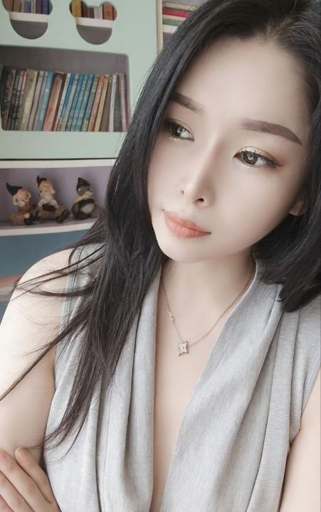 #广东 #深圳 #风骚 龙华风骚肥臀小妮 600-找JiPo