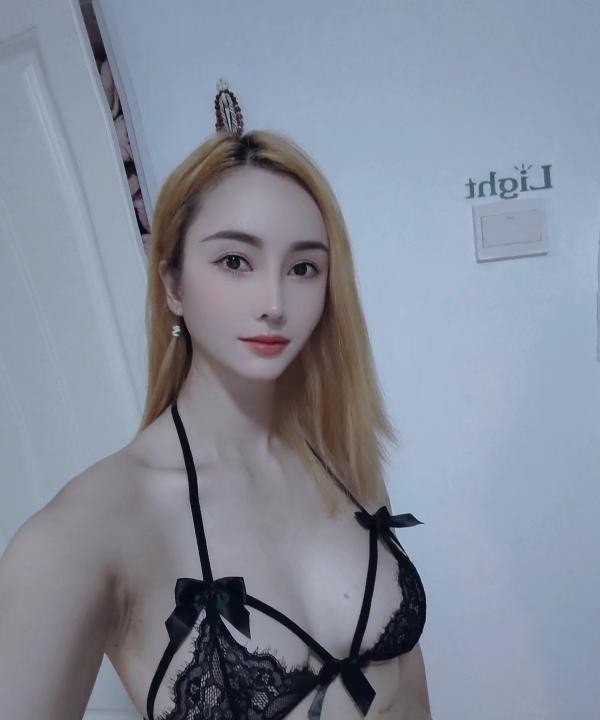 #广东 #深圳 #楼凤 罗湖一线天美鲍 900-找JiPo