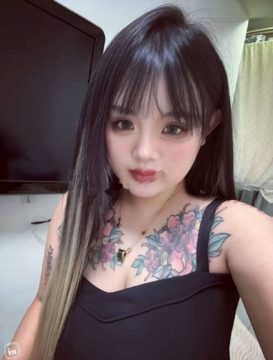 #辽宁 #沈阳 #巨乳 00后巨乳老妹 400起包夜价格1800-找JiPo