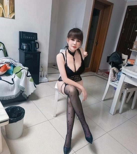 #广东 #广州 #楼凤 制服诱惑金娜老师 400-找JiPo