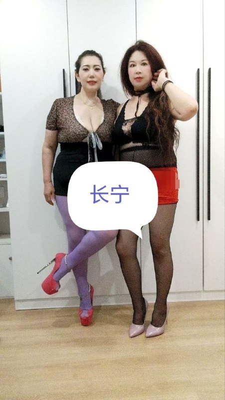#上海 上海 长宁 三通双飞母狗-找JiPo