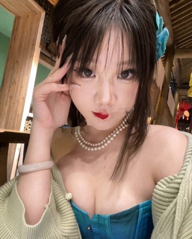 #上海 #闵行 #楼凤 兼职嫩妹子 700-找JiPo