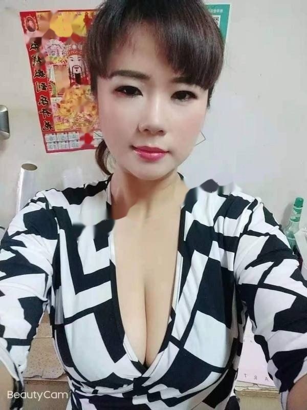 #上海 #徐汇 #大奶 徐汇大奶肉便器 300一，400二-找JiPo