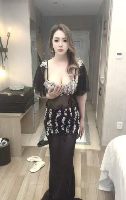 #上海 #浦东新 #少妇 天然D奶少妇 800-找JiPo