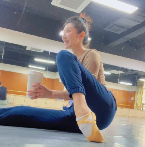 #山东 #济南 #少妇 济南一个舞蹈兼职的小少妇 600-找JiPo