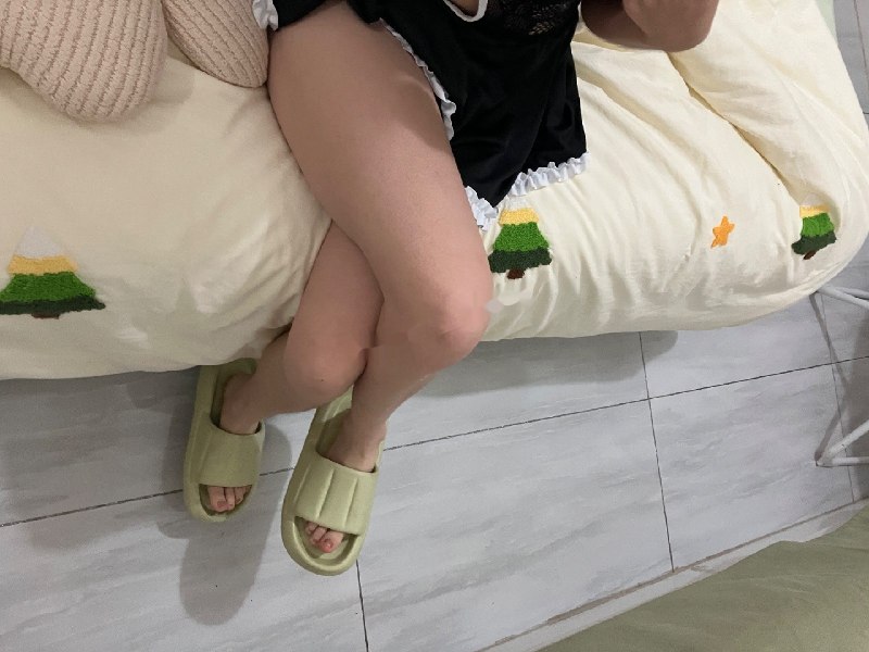 #山东 #威海 #少妇 威海喷奶少妇能双飞 4起-找JiPo